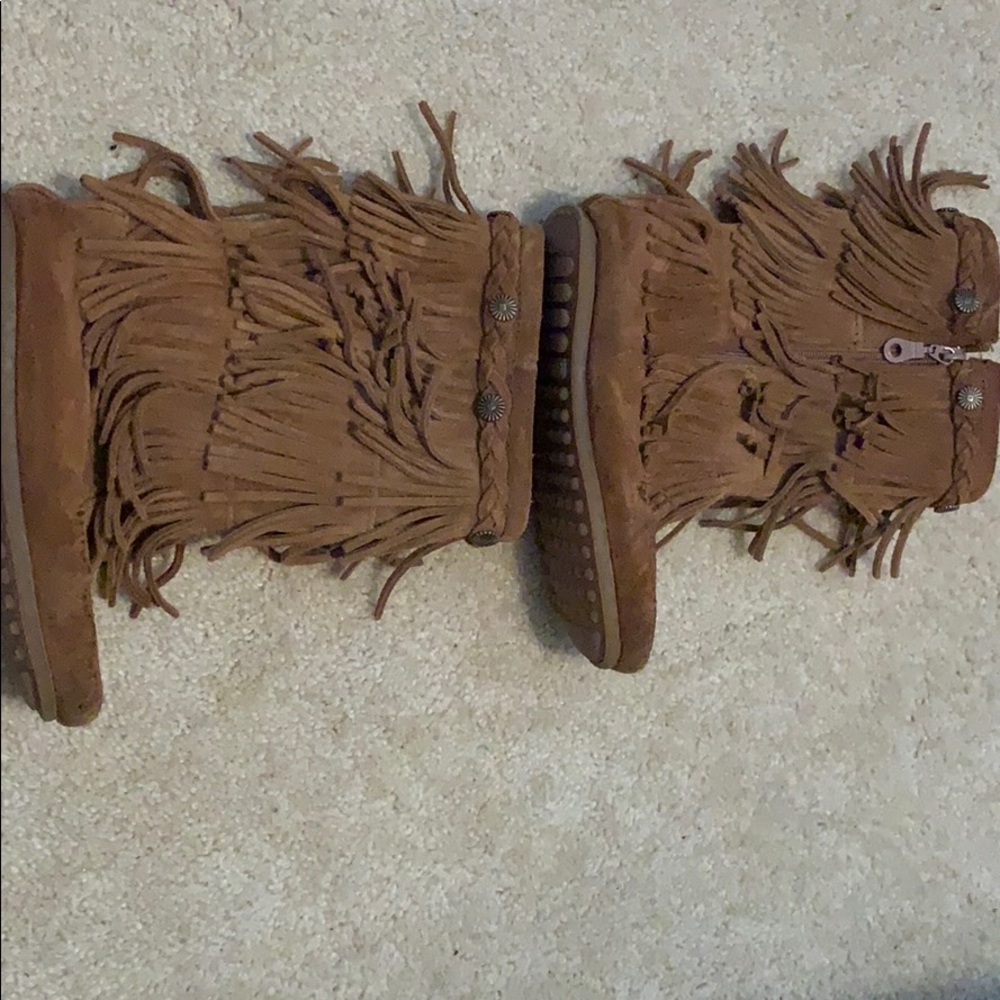 Minnetonka boots